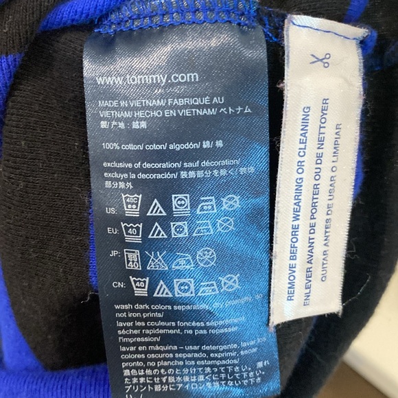 Tommy Hilfiger V-neck 💯% Cotton Top |Size Medium - Picture 8 of 8